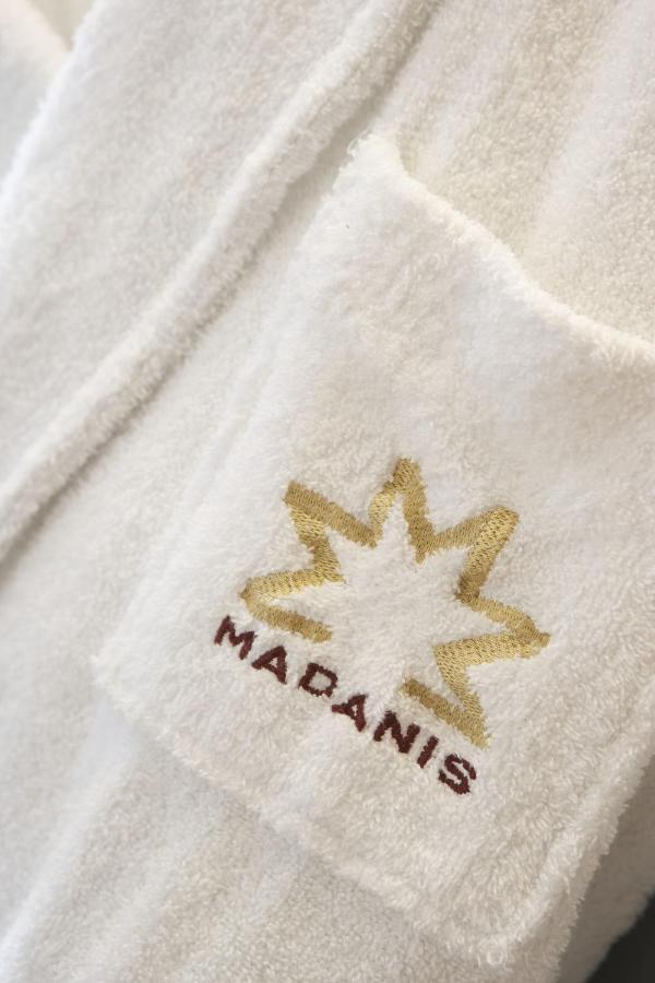 Hotel Madanis L’Hospitalet de Llobregat Zewnętrze zdjęcie
